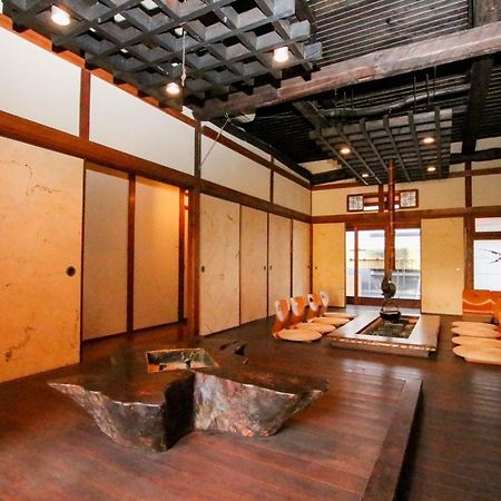 Guesthouse Omoya--全個室--囲炉裏のぬくもりと共にグループの絆を深める古民家宿でゆっくりとした時間を-6名部屋-6名部屋-8名部屋--最大20名-ペット同伴可は一室のみ- Matsuyama  Exterior foto